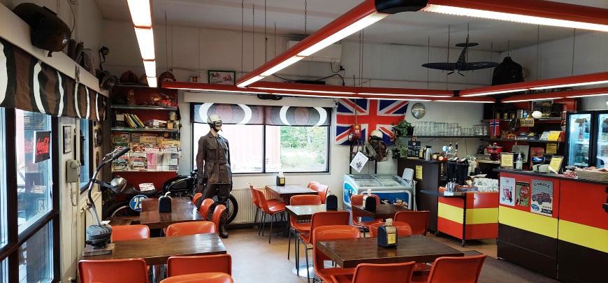Box Café & Grill
