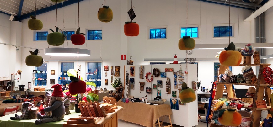 Punaisen Talon Käsityöpuoti - Röda Husets Hantverk